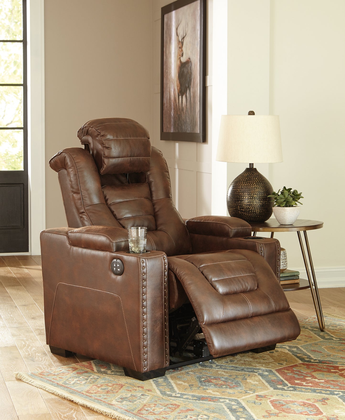 Owner's Box PWR Recliner/ADJ Headrest